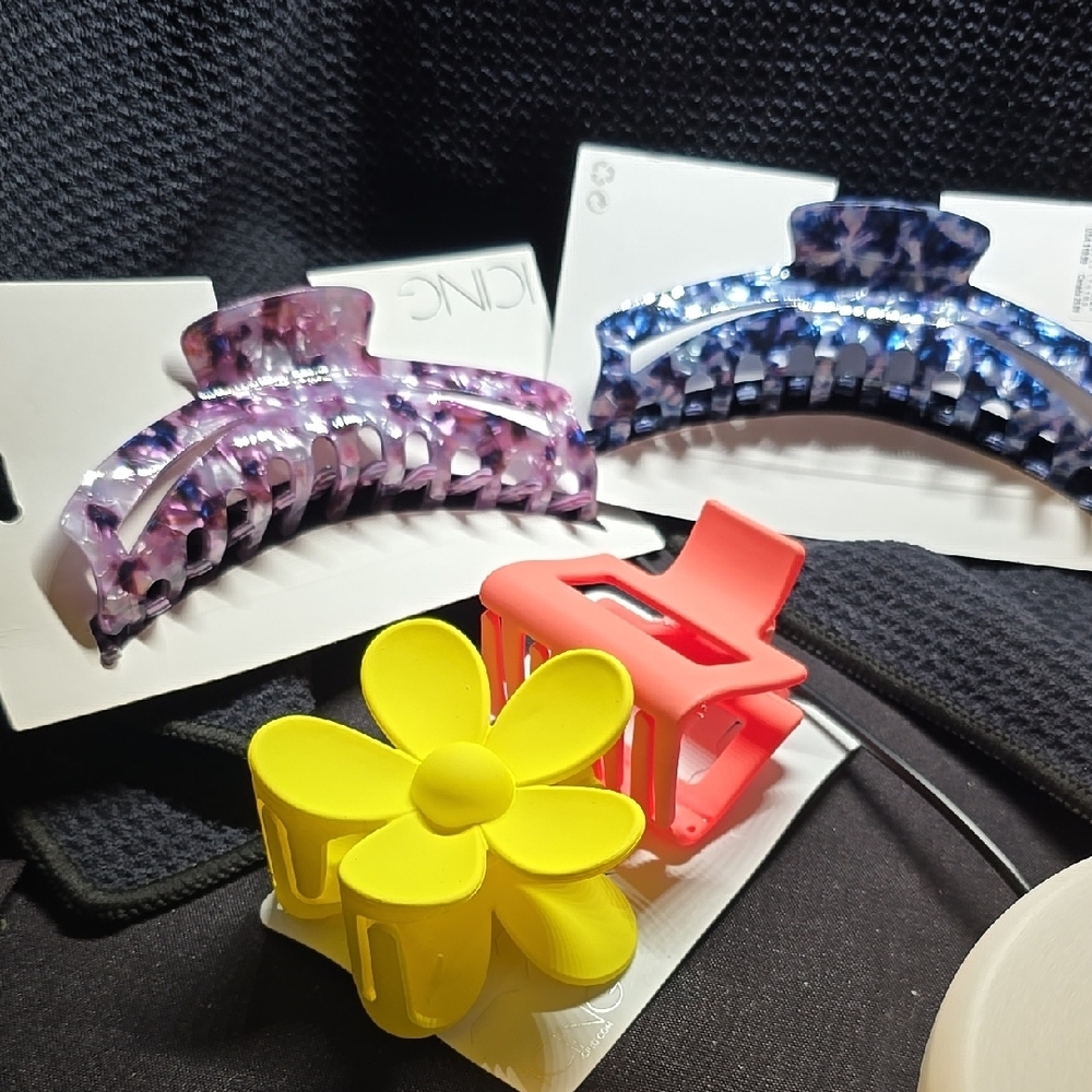 Colorful Hair Claw Clips Set NWT